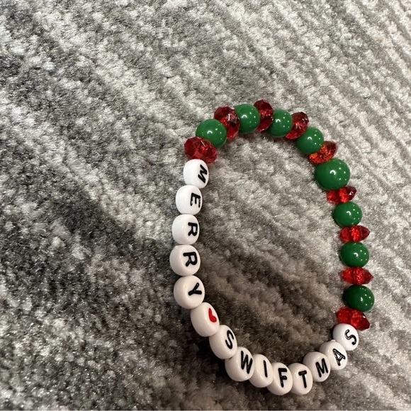 Friendship Bracelet Taylor Swift Inspired “Merry Swiftmas” Red Green Beads - Picture 2 of 8